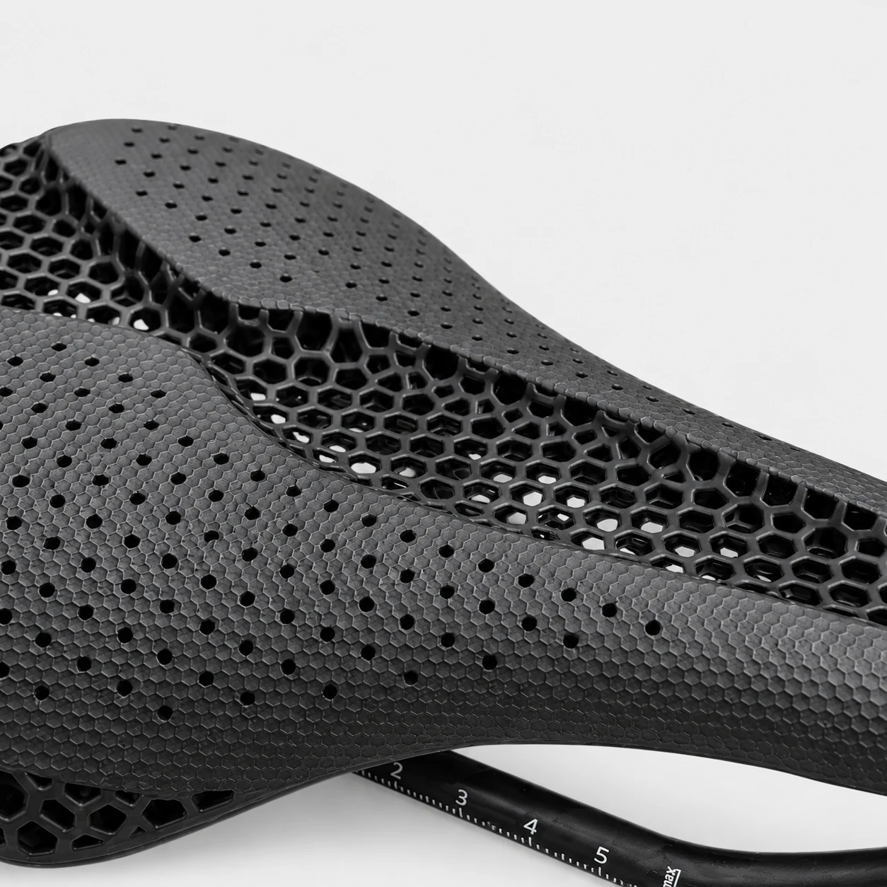 619 3D printed bicycle saddle rear view