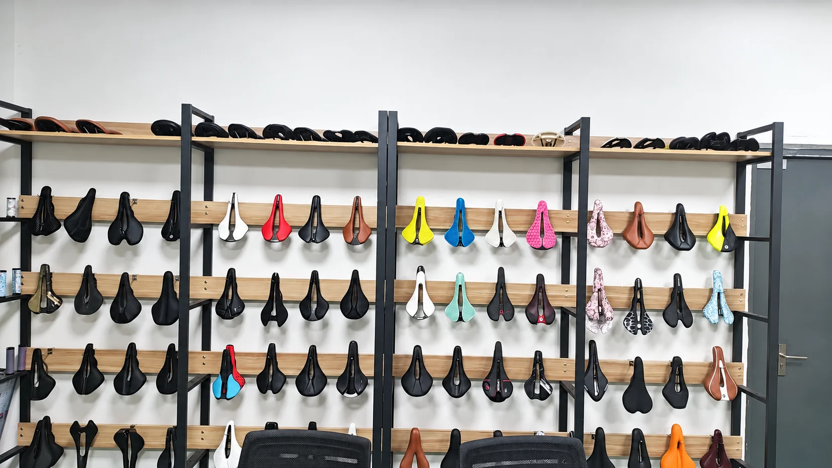 Bicycle saddle development samples and reference platforms at SPROKETO